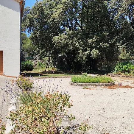 Soleil, Cigales & Piscine Dans Les Hauts De Casa de Férias