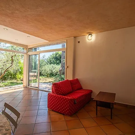 Soleil, Cigales & Piscine Dans Les Hauts De * Nîmes