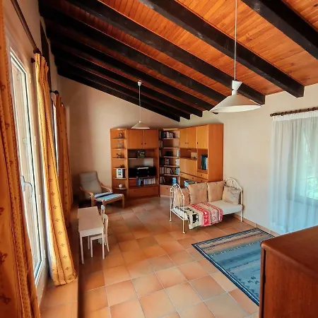 Casa de Férias Soleil, Cigales & Piscine Dans Les Hauts De